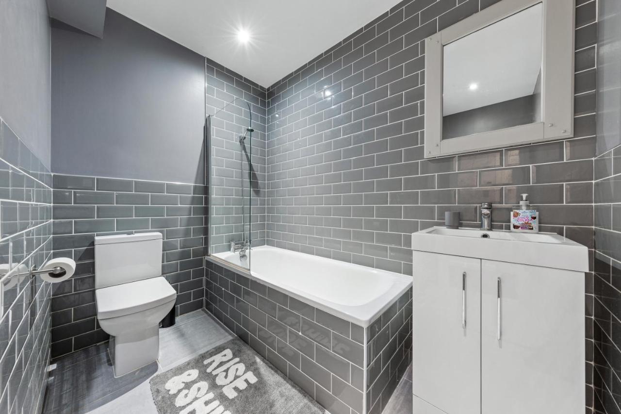 Апартаменты Majestic 4 At Reganway Rw4 Лондон Экстерьер фото